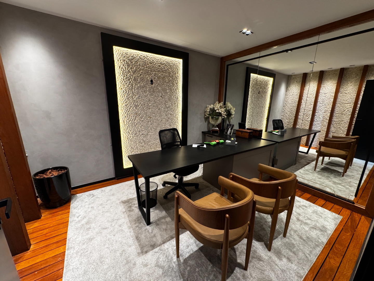 Sala de orientação e orçamento para cirurgia facial